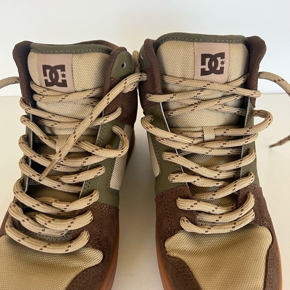 DC Men's Manteca 4 Hi WR High-Top Shoes in Dark Chocolate/Military, size 12 - Picture 13 of 15